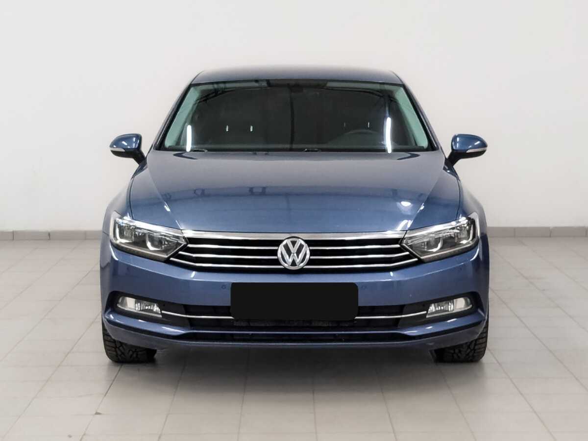 Volkswagen Passat, 2015 - фото №2