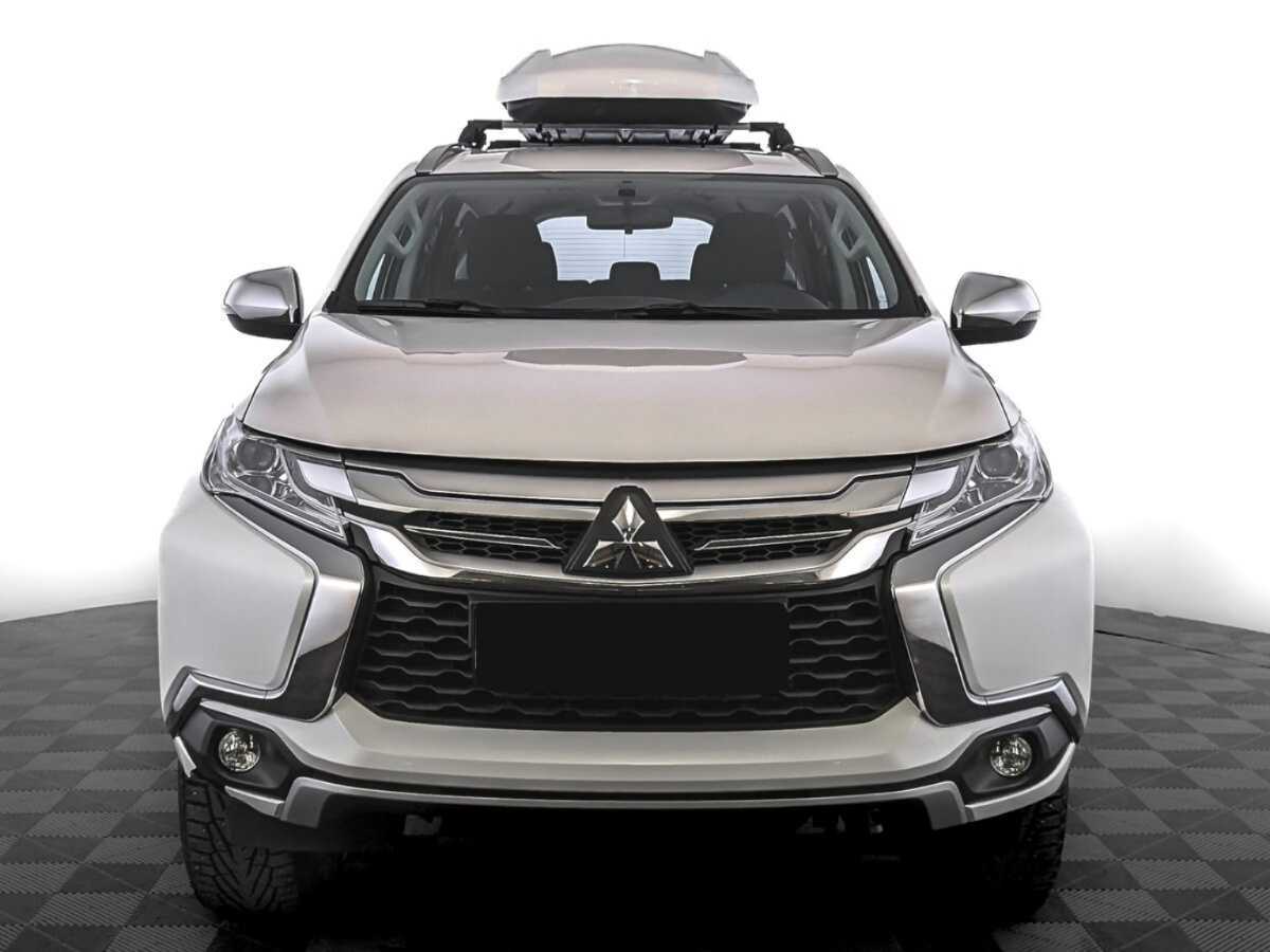 Mitsubishi Pajero Sport, 2018 - фото №2