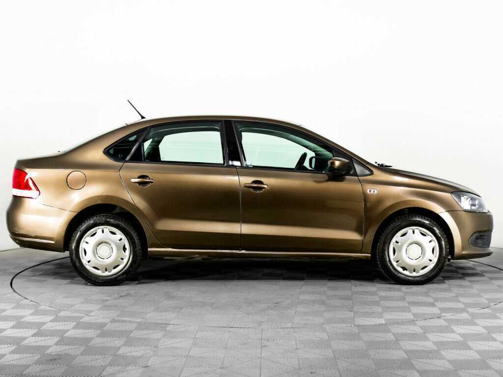 Volkswagen Polo, 2015 - фото №4