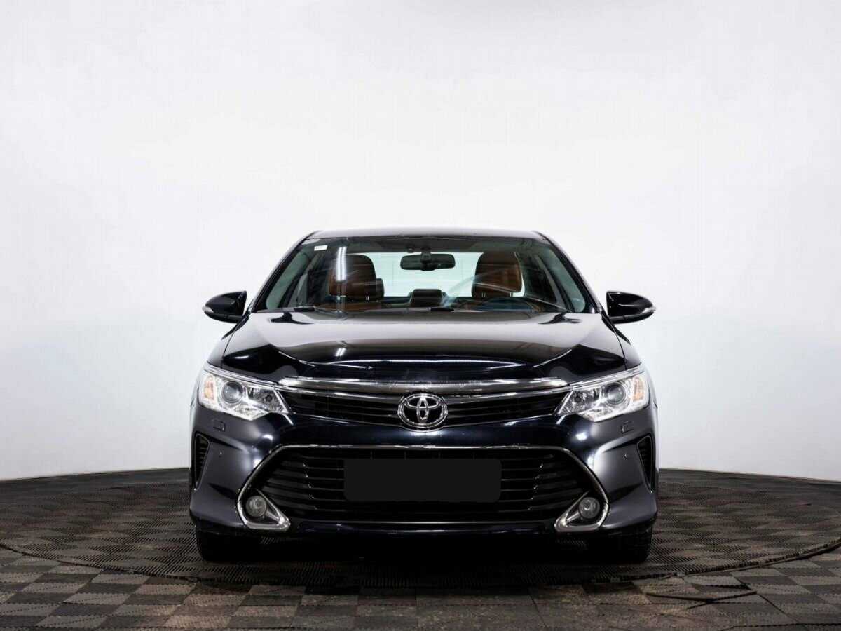 Toyota Camry, 2017 - фото №2
