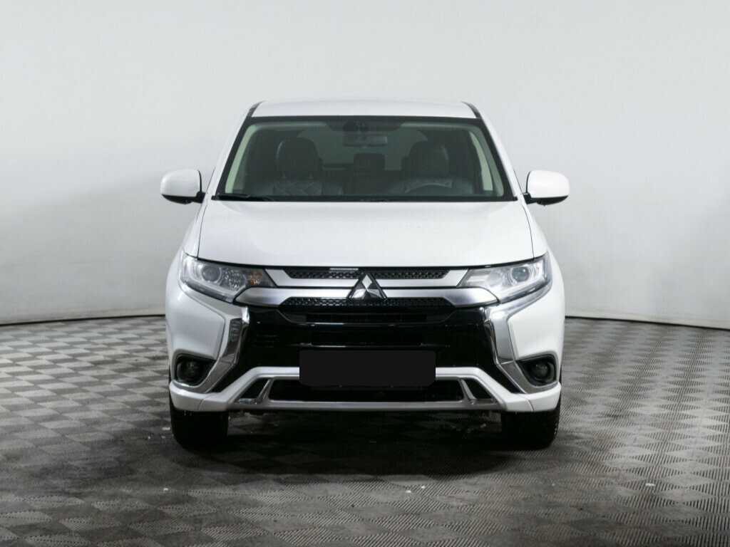 Mitsubishi Outlander, 2022 - фото №2