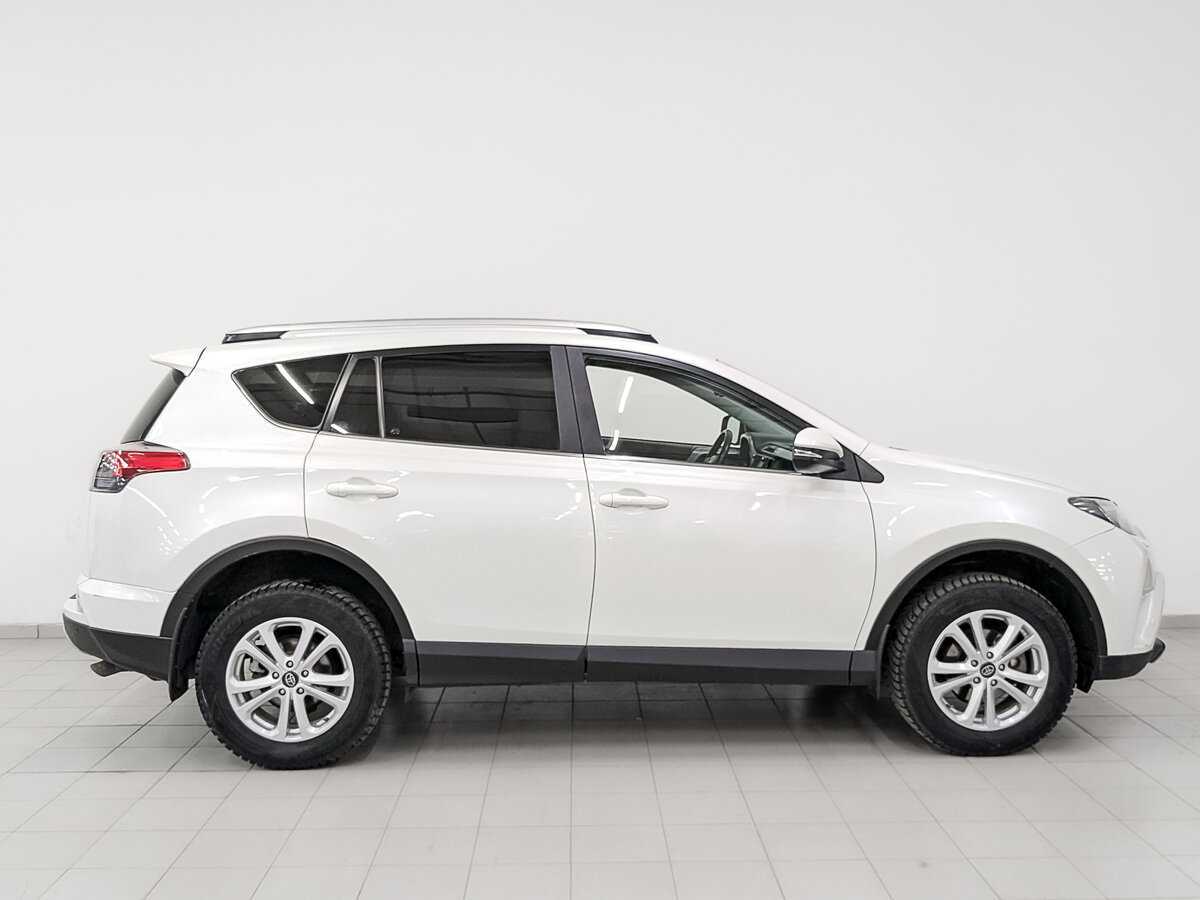 Toyota RAV4, 2017 - фото №4