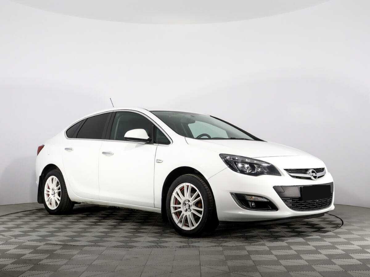 Opel Astra, 2013 - фото №3