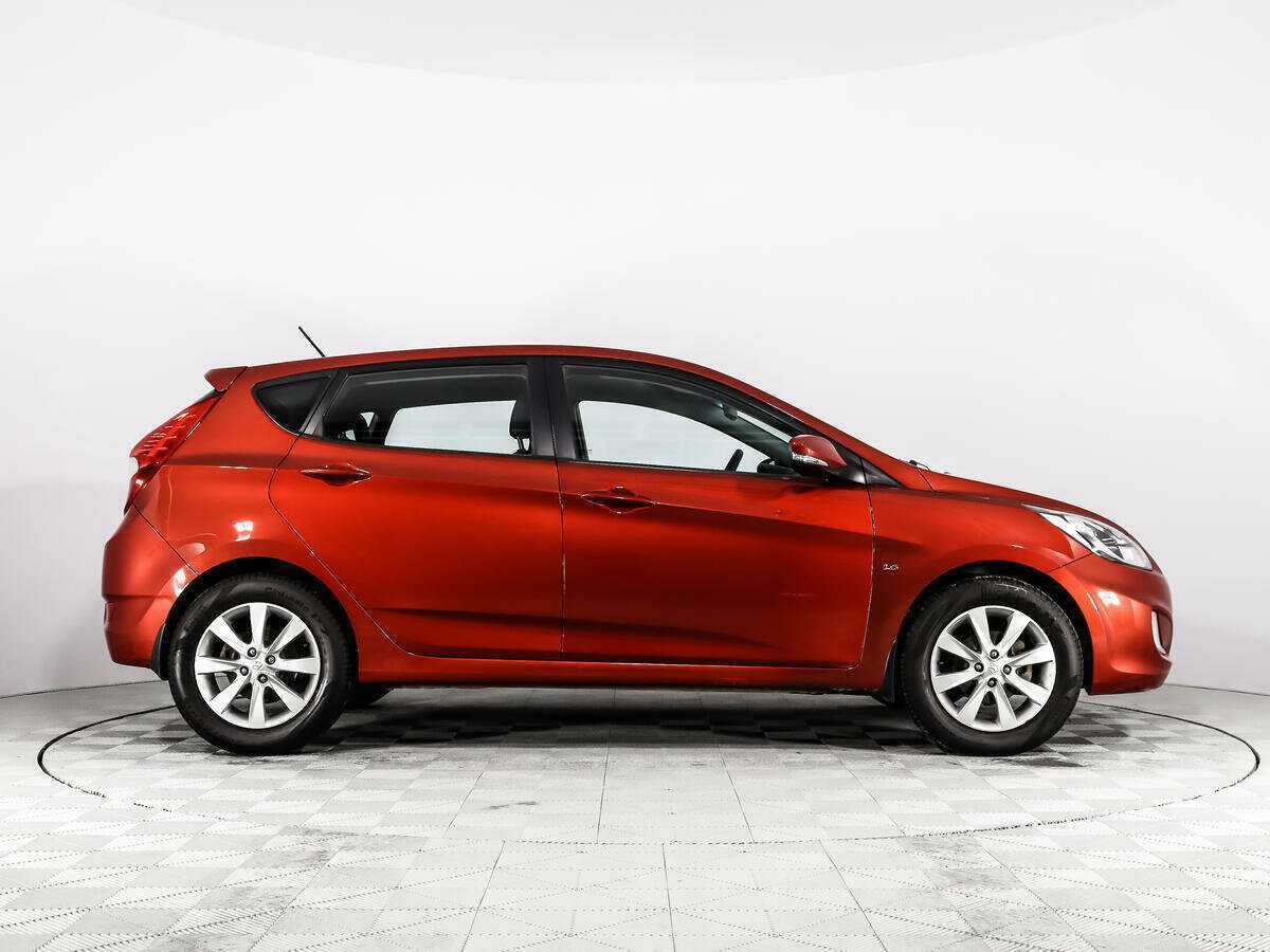 Hyundai Solaris, 2012 - фото №4