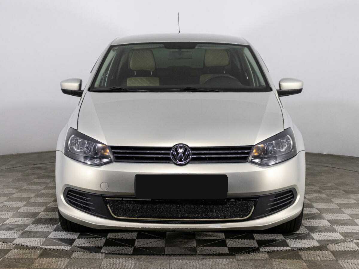 Volkswagen Polo, 2013 - фото №2