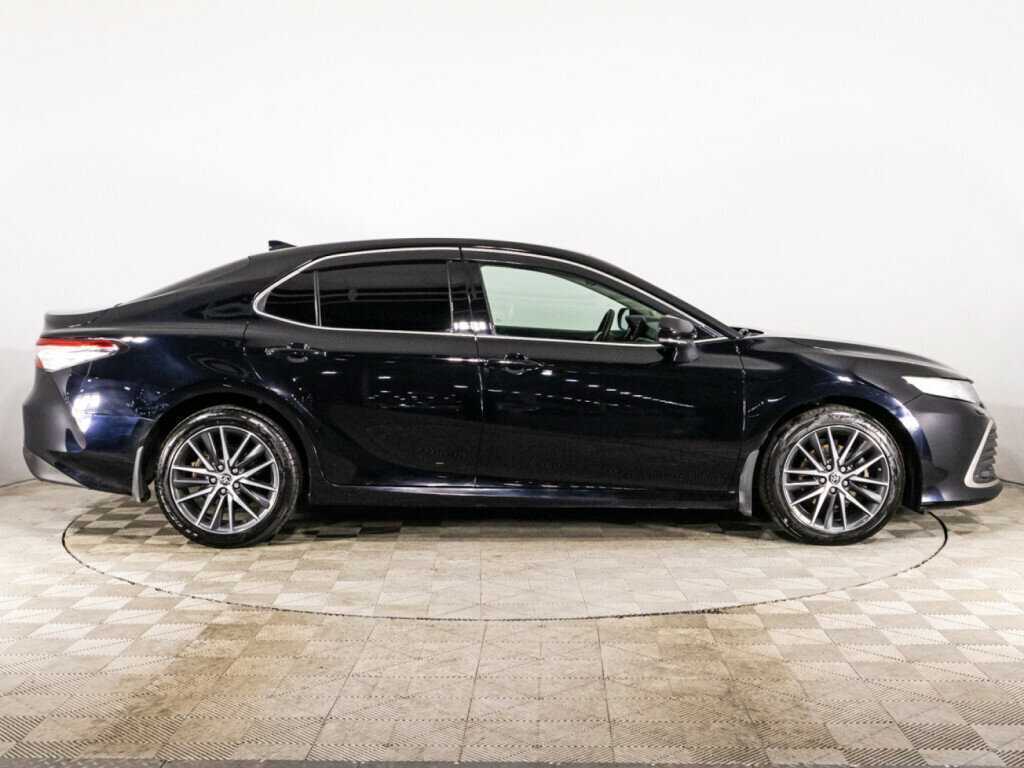 Toyota Camry, 2021 - фото №4