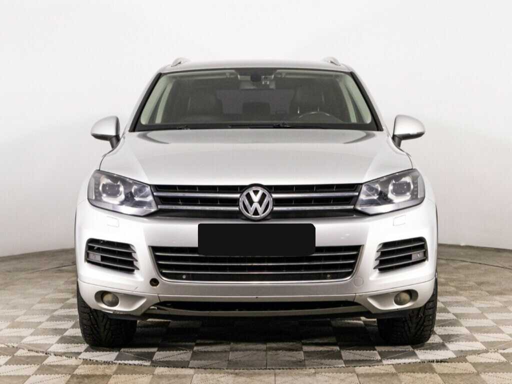 Volkswagen Touareg, 2013 - фото №2
