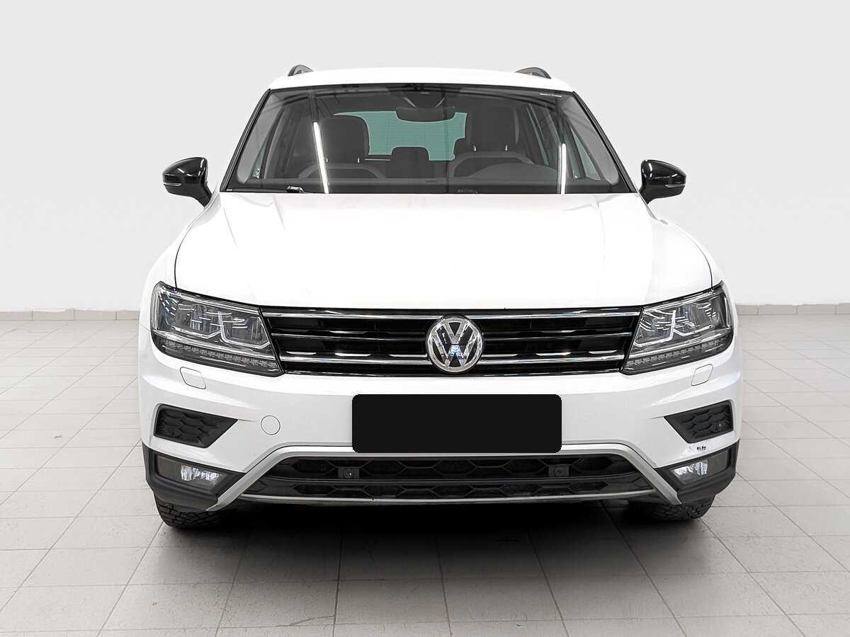 Volkswagen Tiguan, 2020 - фото №2