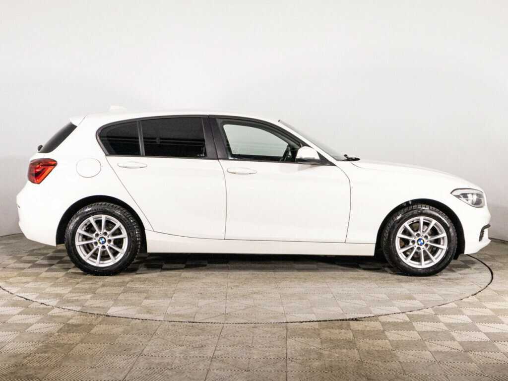 BMW 1 серии 120i, 2016 - фото №4