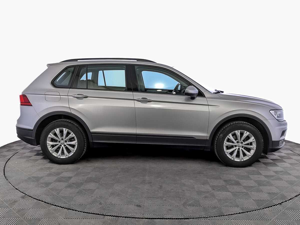 Volkswagen Tiguan, 2020 - фото №4