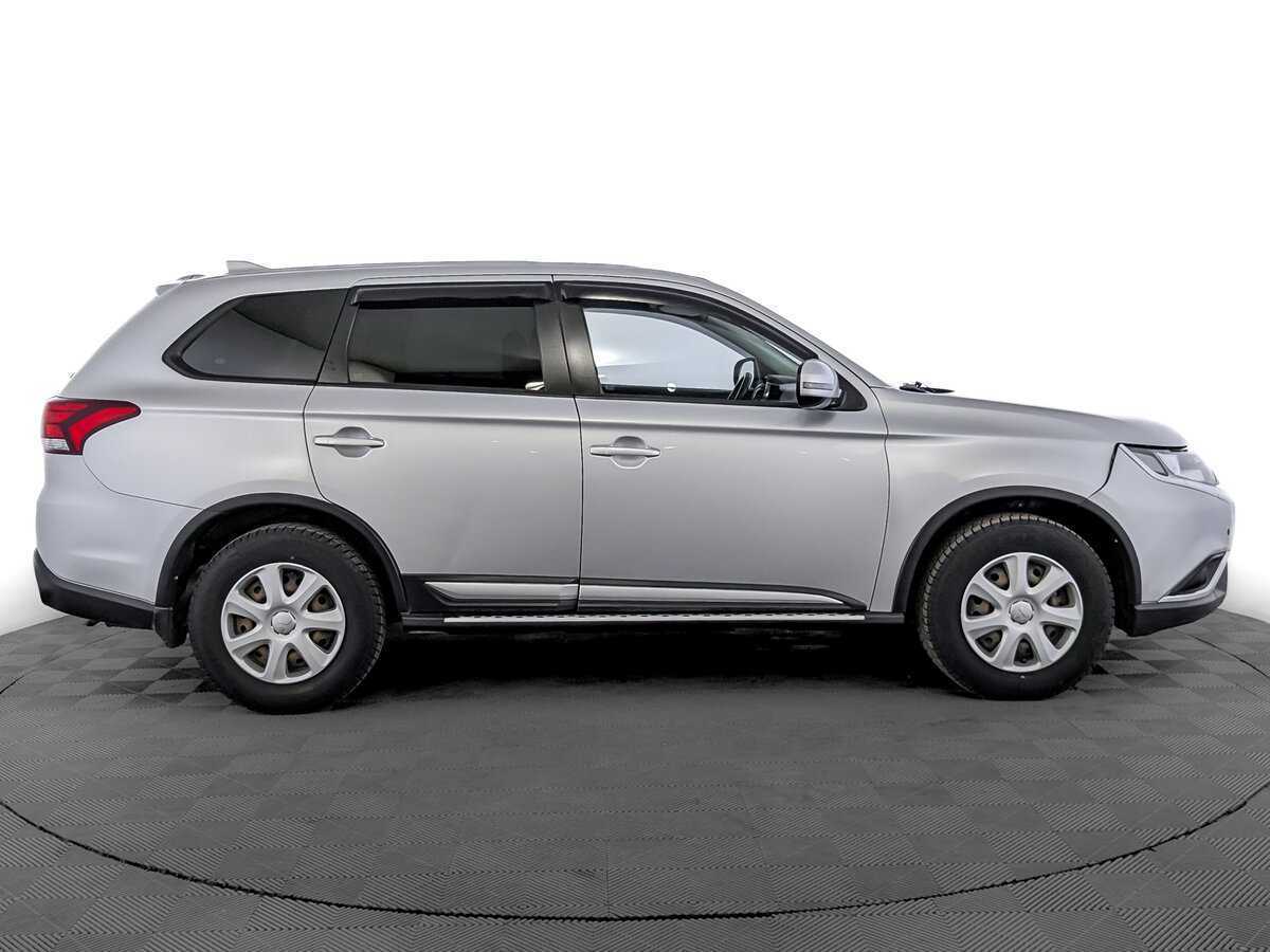 Mitsubishi Outlander, 2019 - фото №4