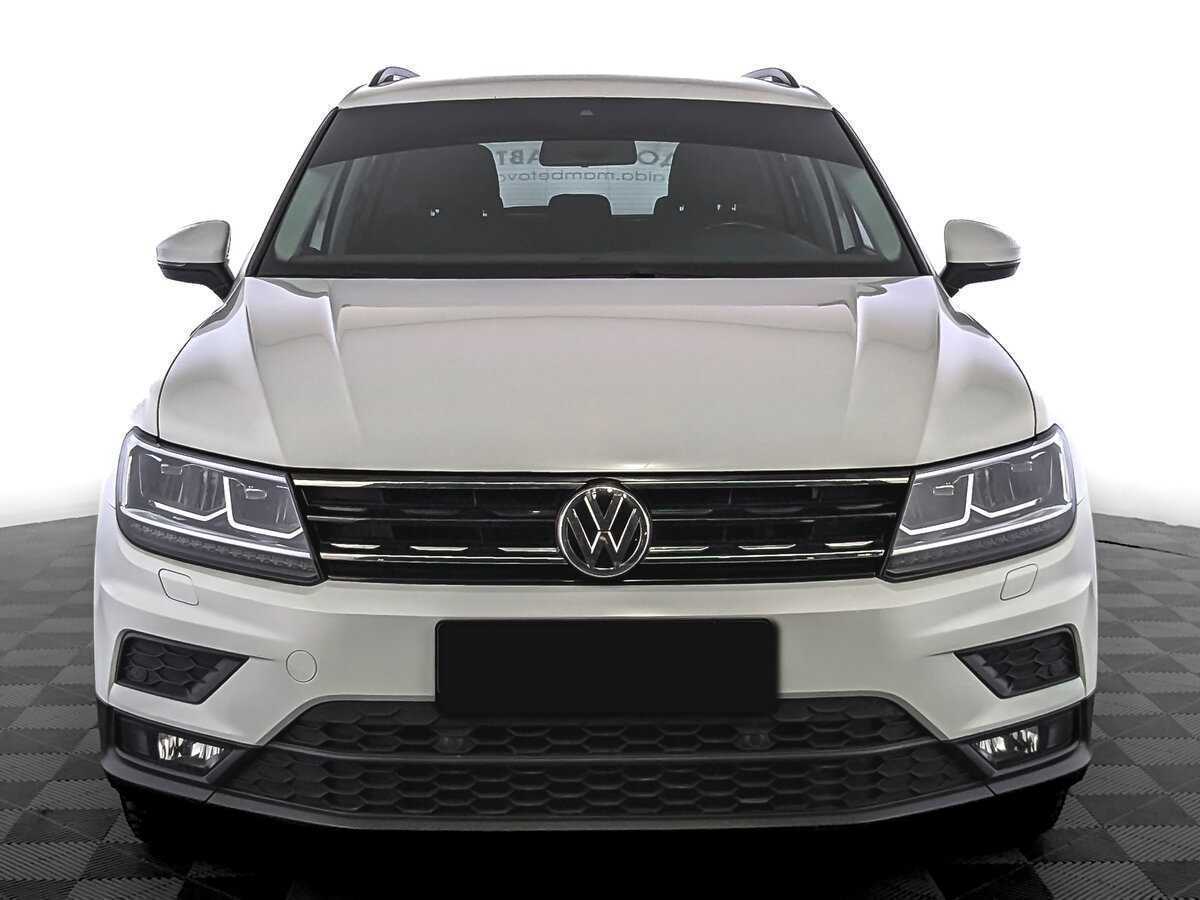 Volkswagen Tiguan, 2020 - фото №2