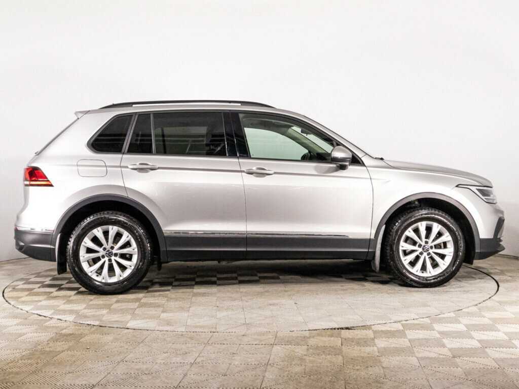 Volkswagen Tiguan, 2020 - фото №4