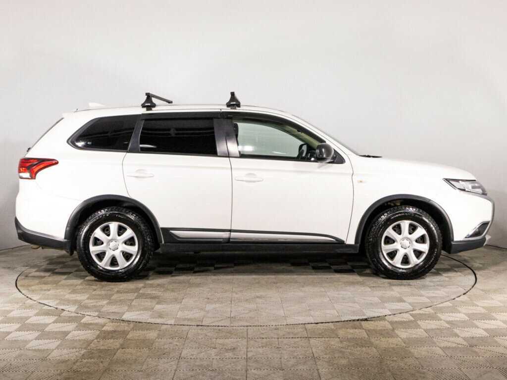 Mitsubishi Outlander, 2018 - фото №4