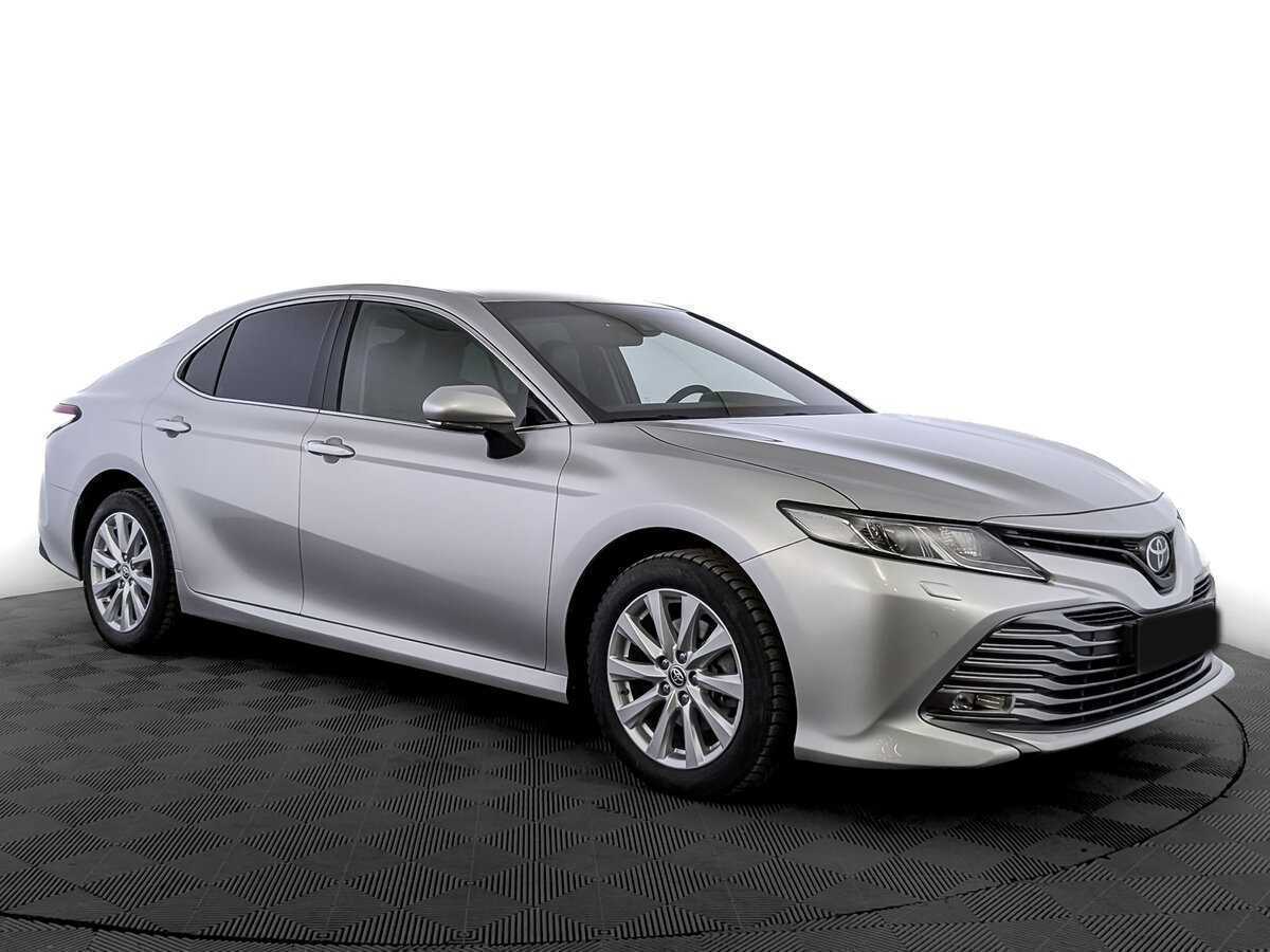 Toyota Camry, 2019 - фото №3