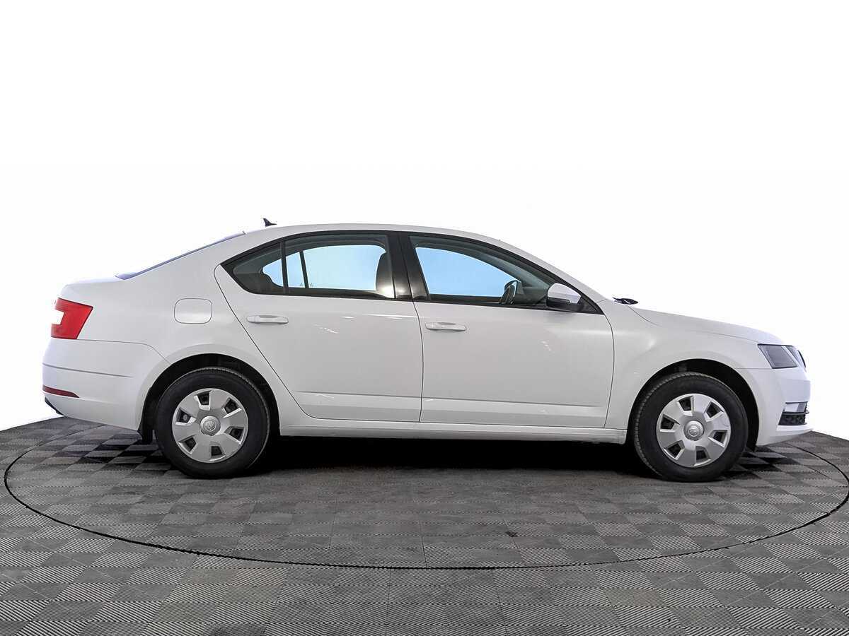 Skoda Octavia, 2019 - фото №4