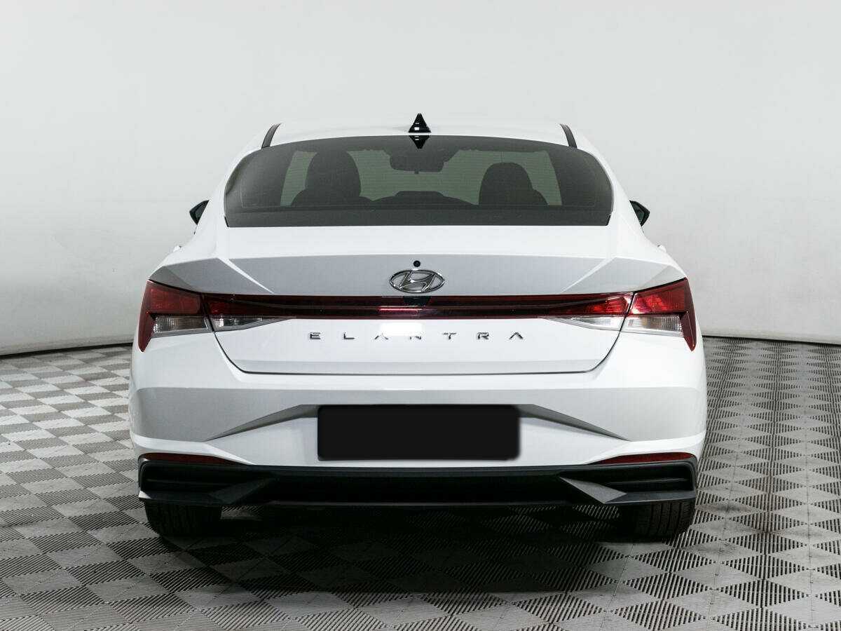 Hyundai Elantra, 2021 - фото №4