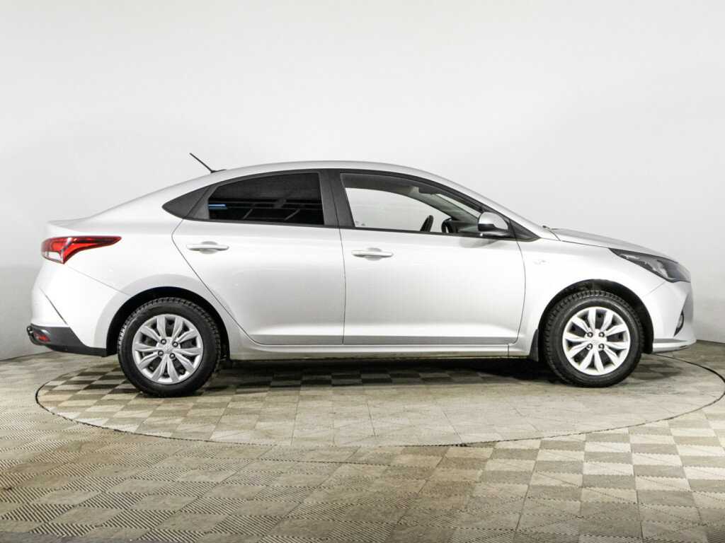 Hyundai Solaris, 2020 - фото №4