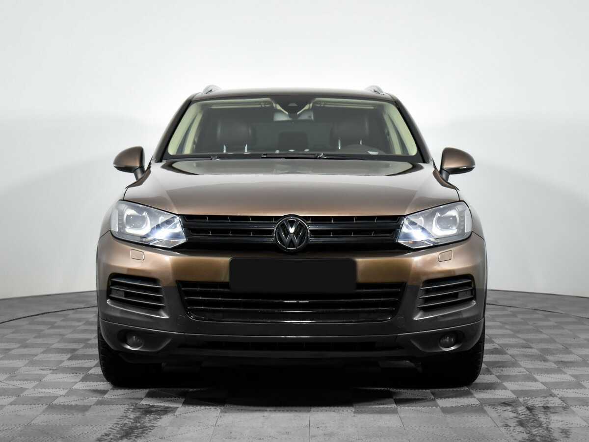 Volkswagen Touareg, 2013 - фото №2