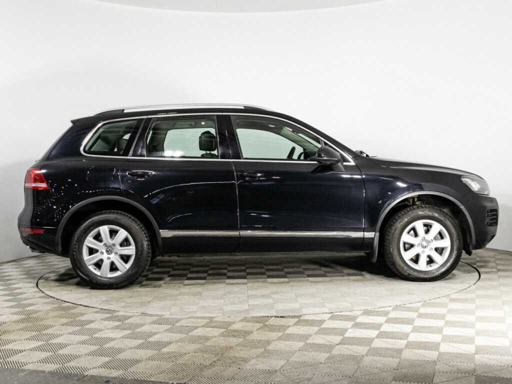 Volkswagen Touareg, 2012 - фото №4
