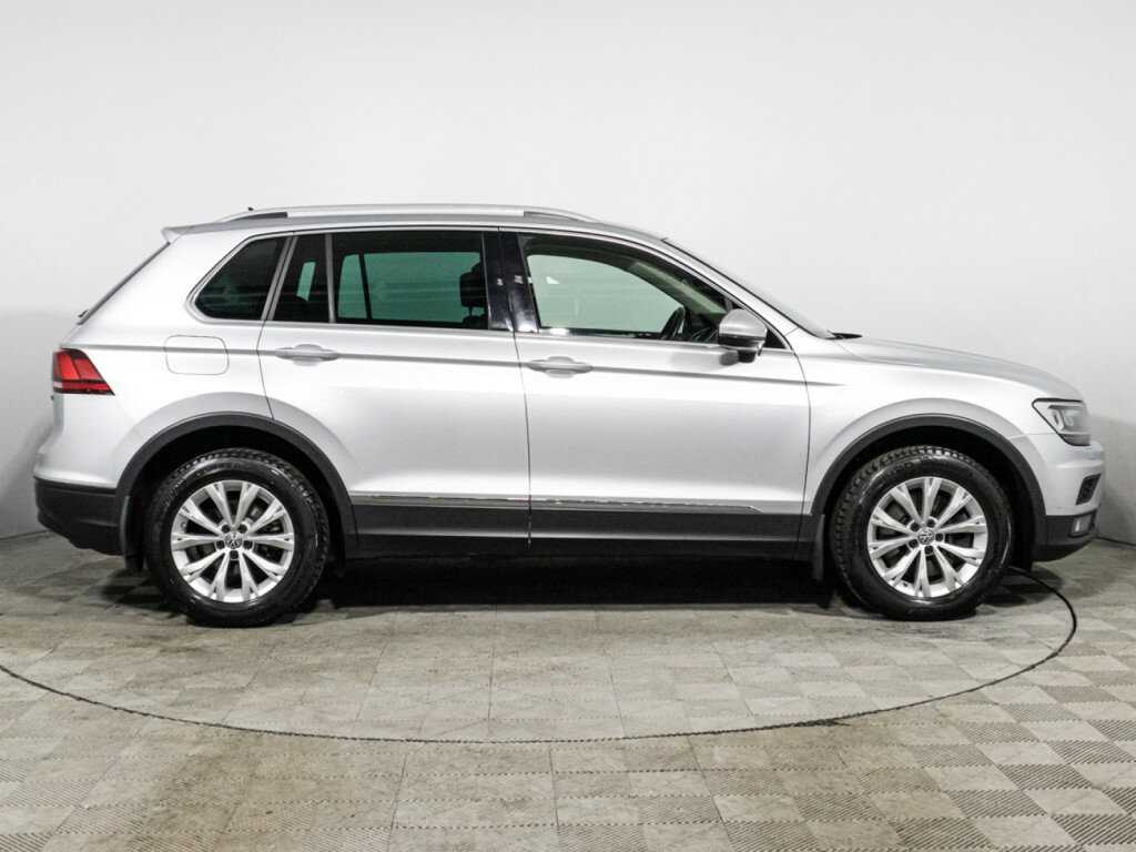 Volkswagen Tiguan, 2019 - фото №4