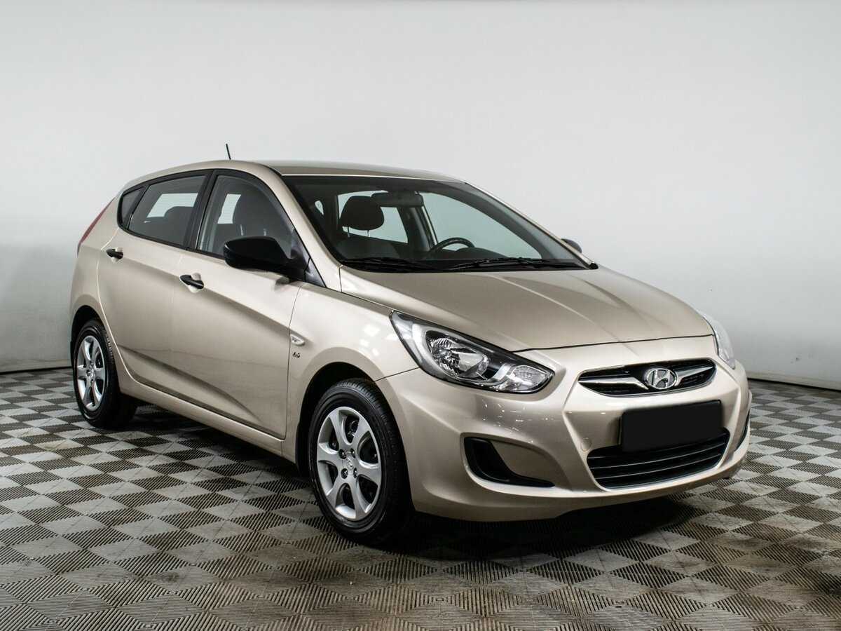 Hyundai Solaris, 2013 - фото №3