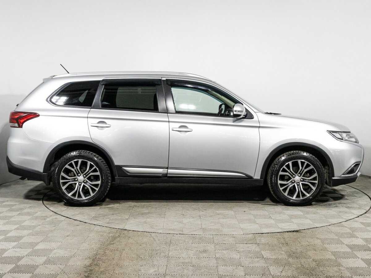 Mitsubishi Outlander, 2016 - фото №4