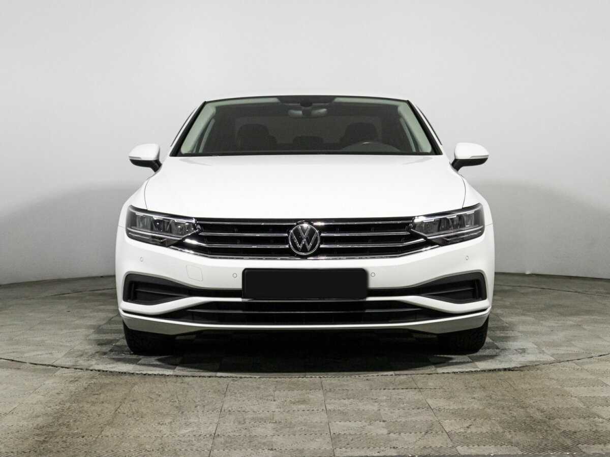 Volkswagen Passat, 2021 - фото №2