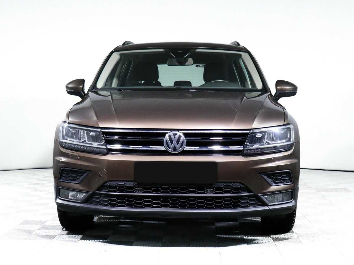 Volkswagen Tiguan, 2020 - фото №2