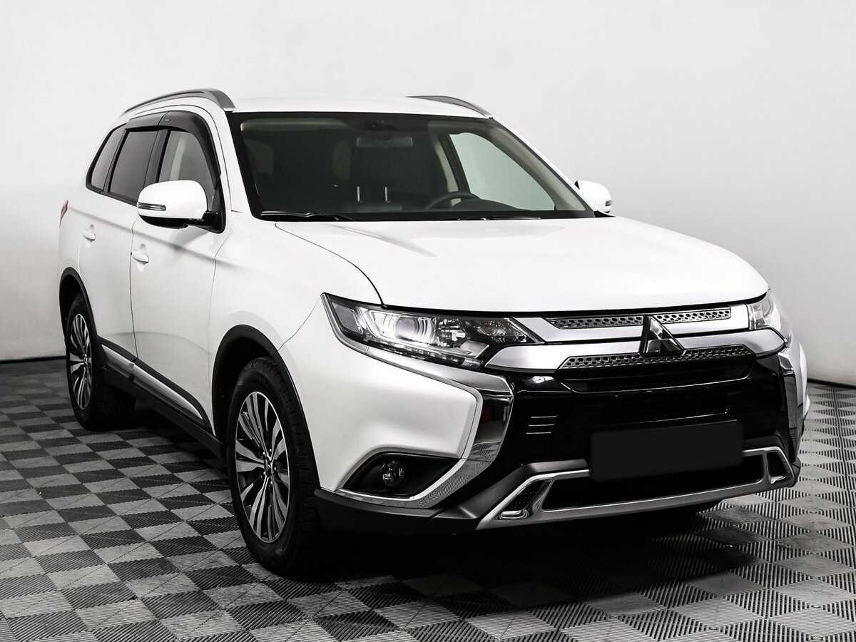 Mitsubishi Outlander, 2019 - фото №3