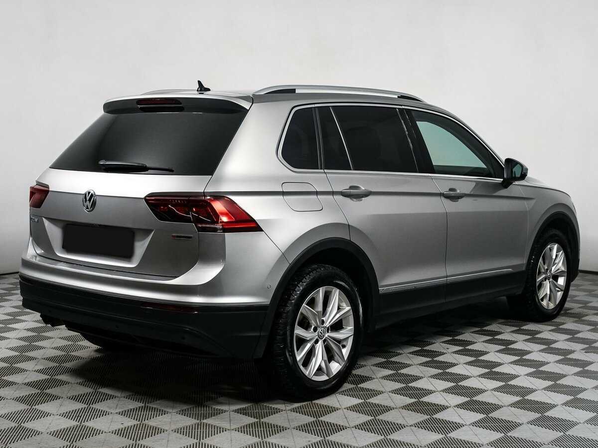 Volkswagen Tiguan, 2020 - фото №4