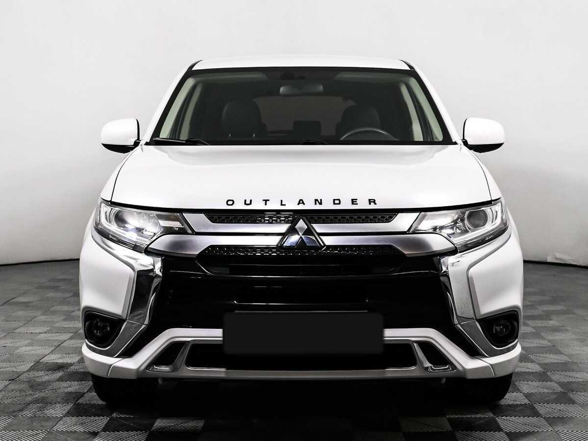 Mitsubishi Outlander, 2022 - фото №2