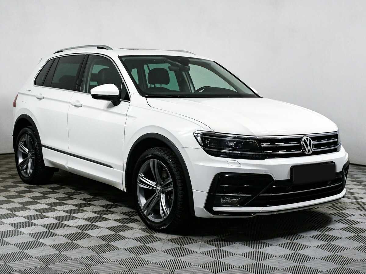 Volkswagen Tiguan, 2020 - фото №3