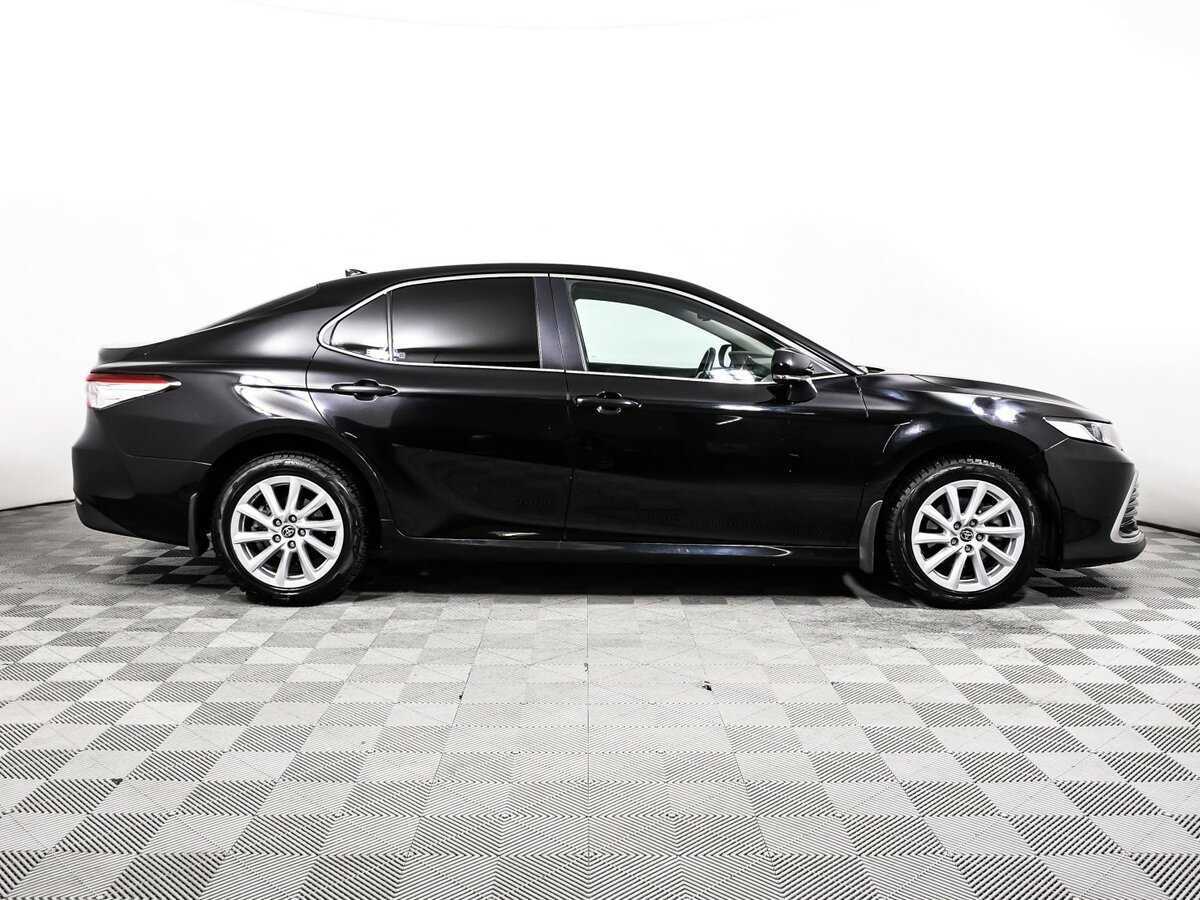 Toyota Camry, 2022 - фото №4