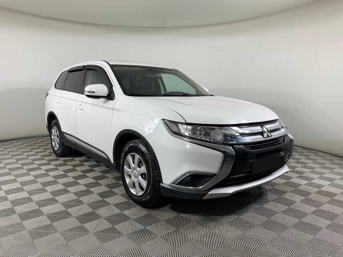 Mitsubishi Outlander, 2017 - фото №3