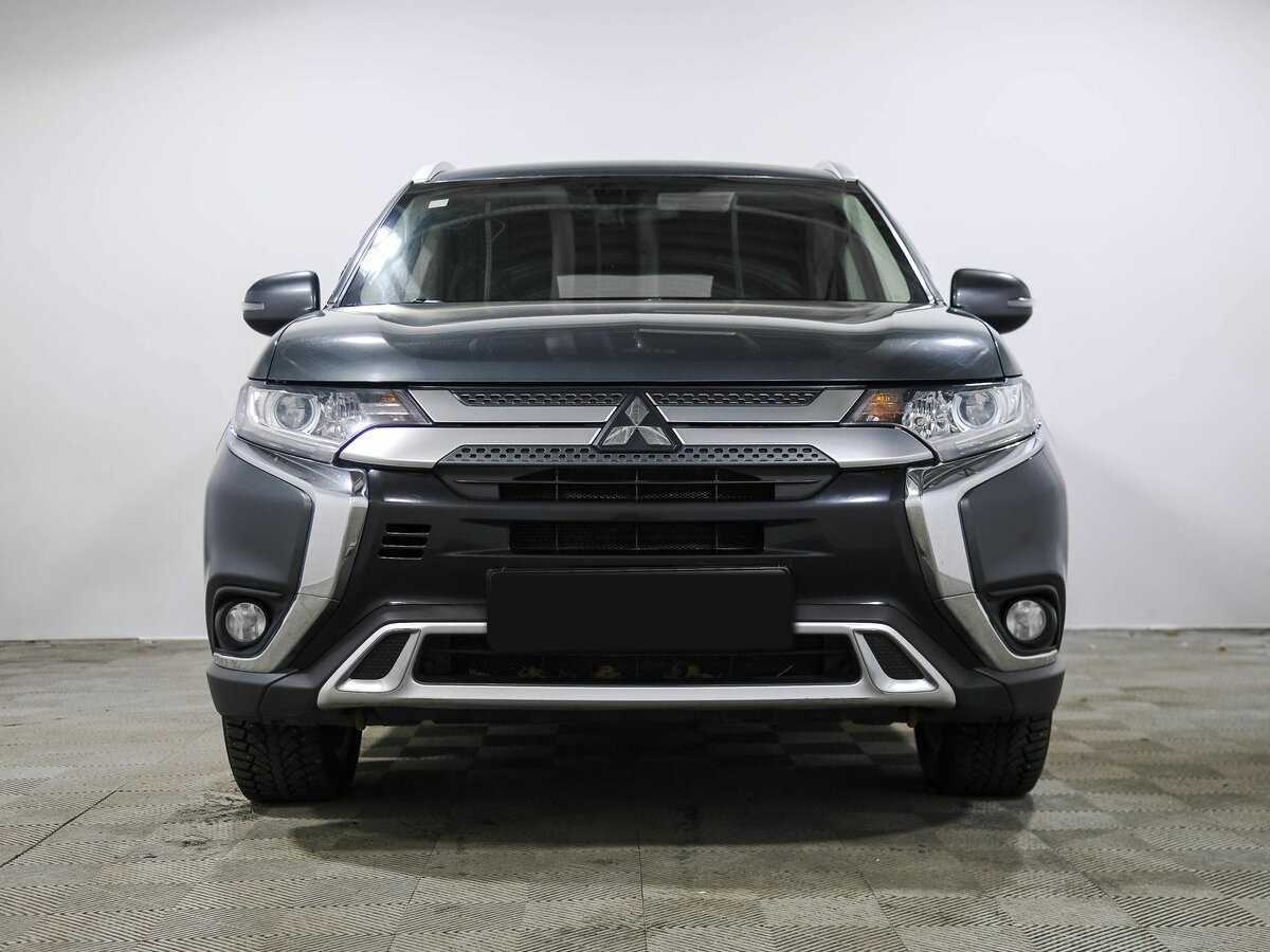 Mitsubishi Outlander, 2018 - фото №2