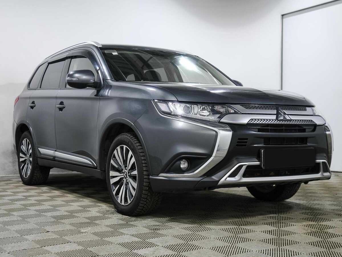Mitsubishi Outlander, 2018 - фото №3