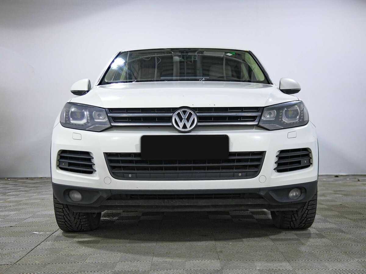 Volkswagen Touareg, 2013 - фото №2