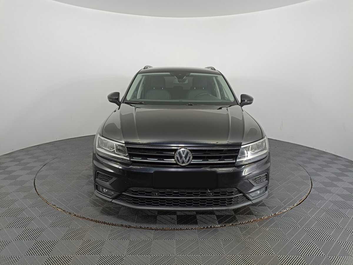 Volkswagen Tiguan, 2020 - фото №2