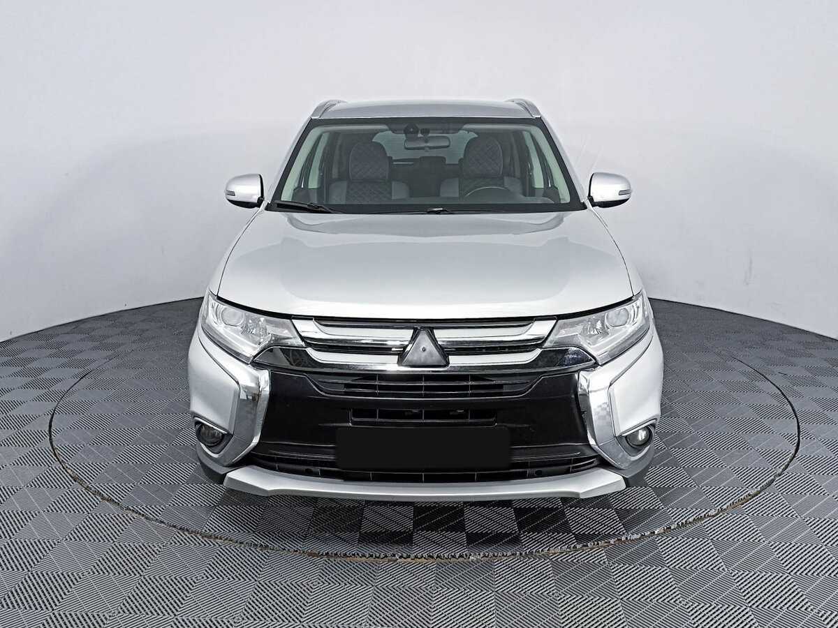 Mitsubishi Outlander, 2018 - фото №2
