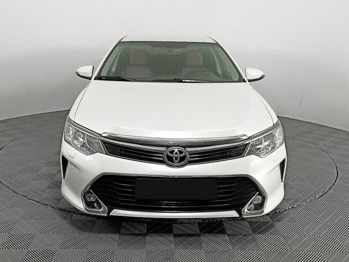 Toyota Camry, 2017 - фото №2