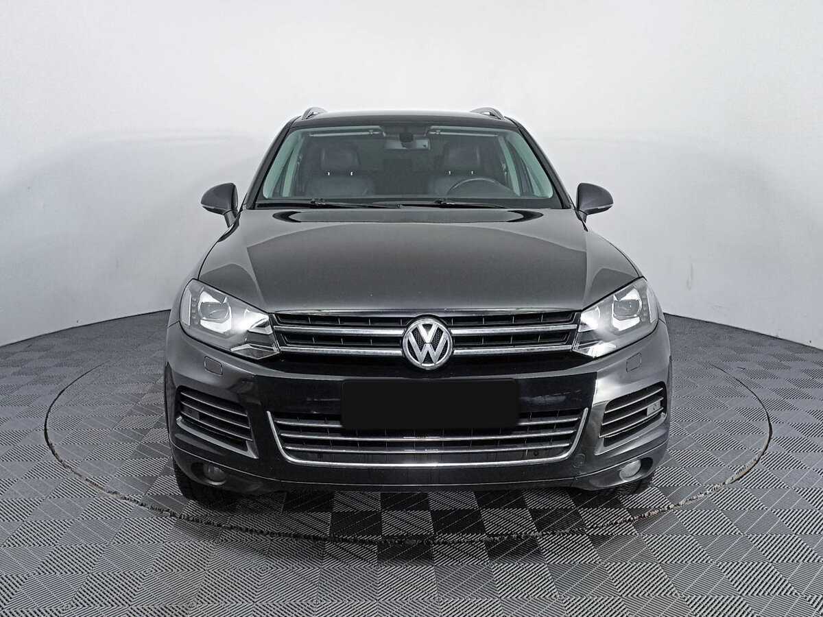 Volkswagen Touareg, 2013 - фото №2
