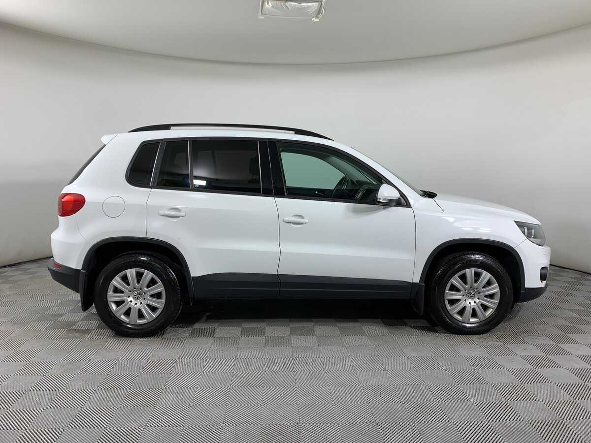 Volkswagen Tiguan, 2015 - фото №4
