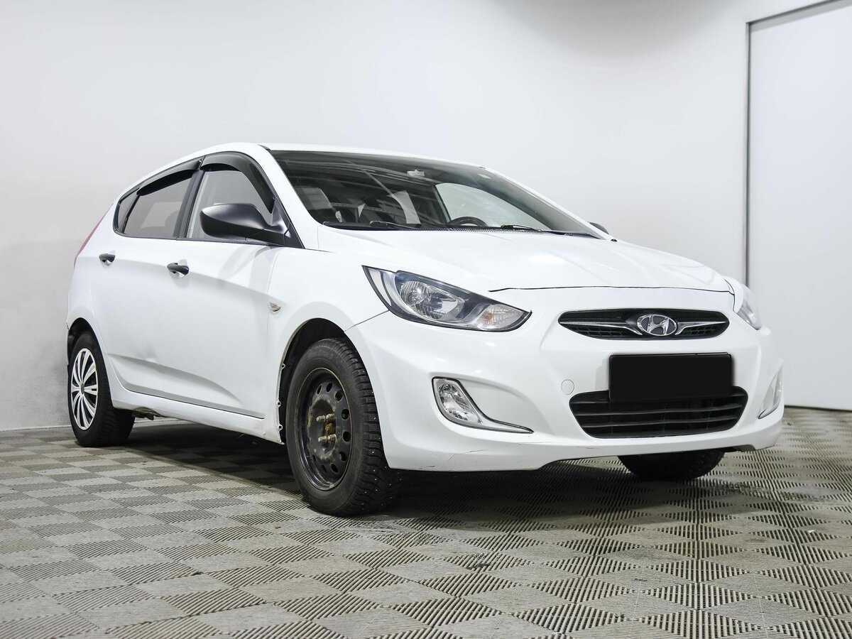 Hyundai Solaris, 2013 - фото №3