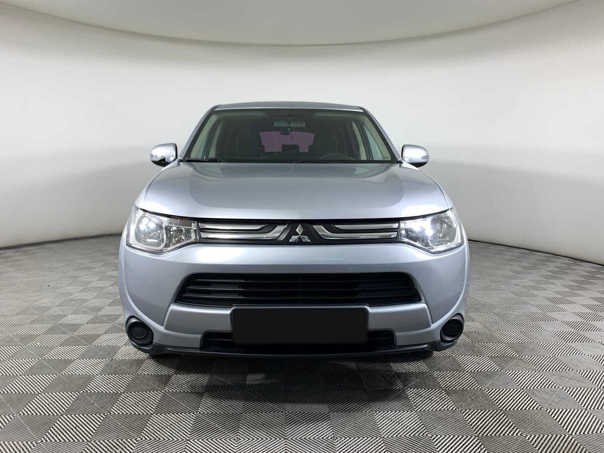 Mitsubishi Outlander, 2013 - фото №2