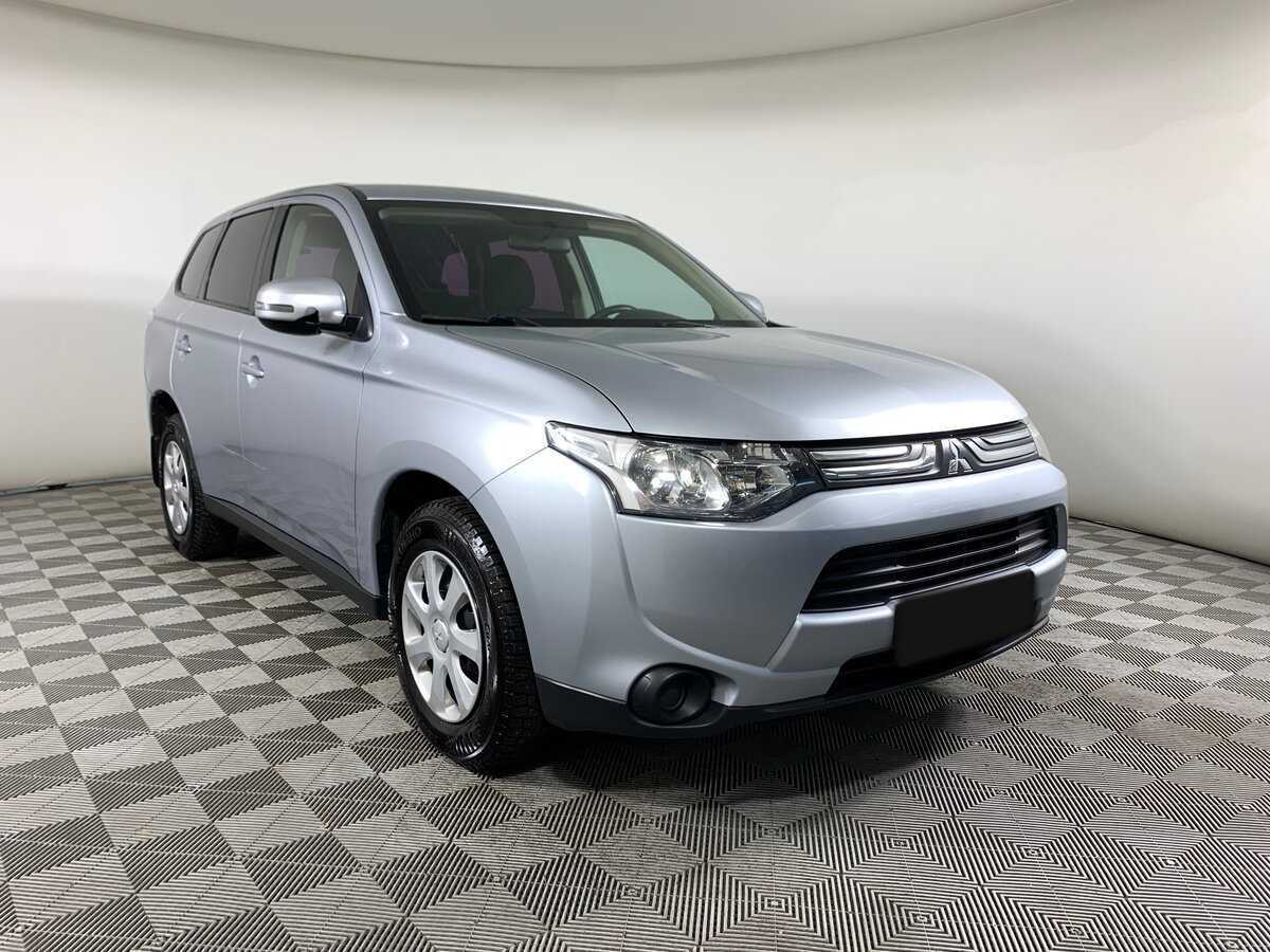 Mitsubishi Outlander, 2013 - фото №3
