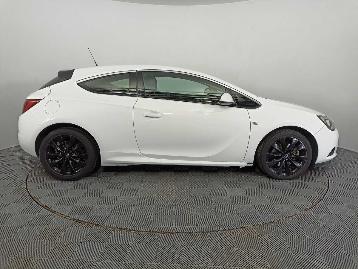Opel Astra GTC, 2013 - фото №4