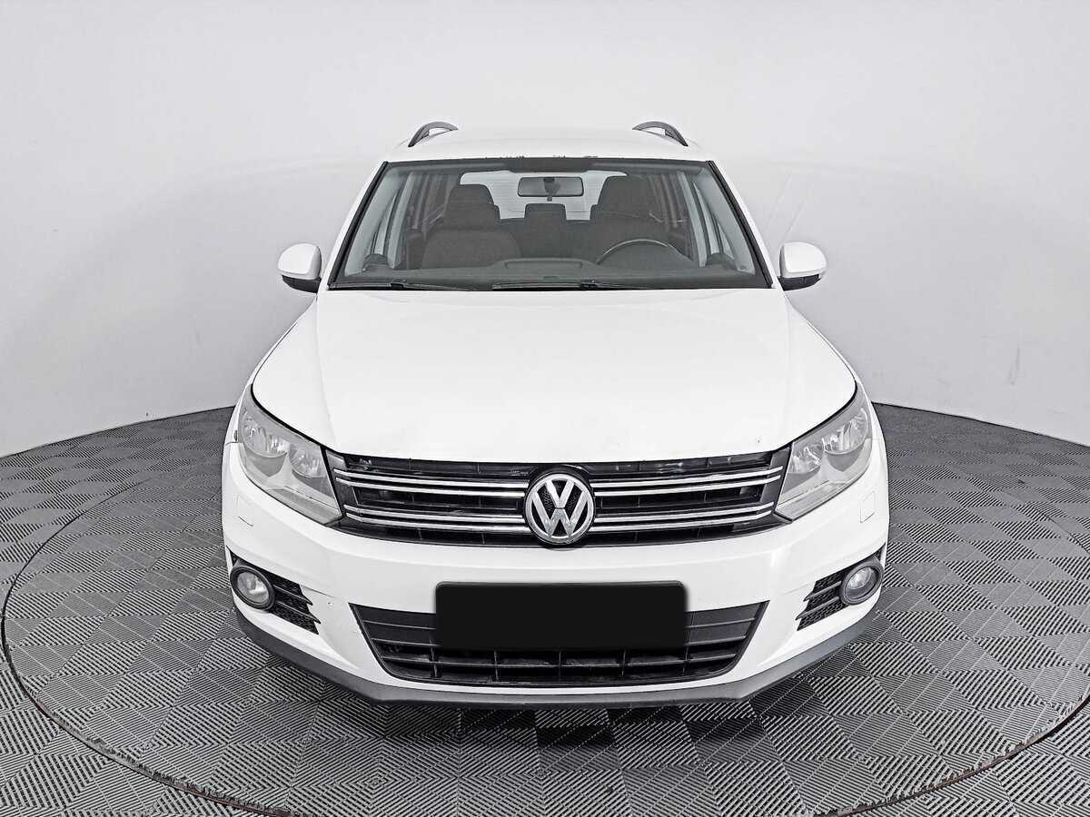 Volkswagen Tiguan, 2013 - фото №2