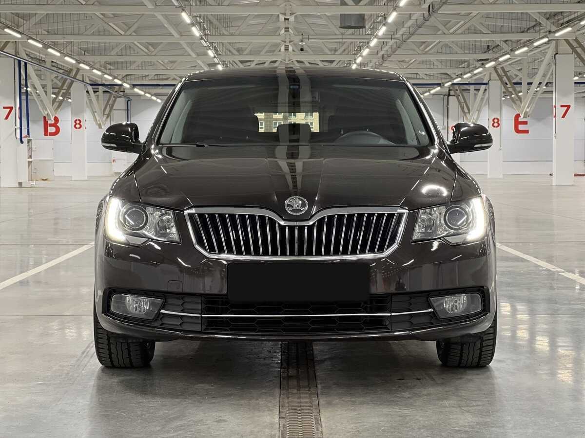 Skoda Superb DSG, 2013 - фото №2