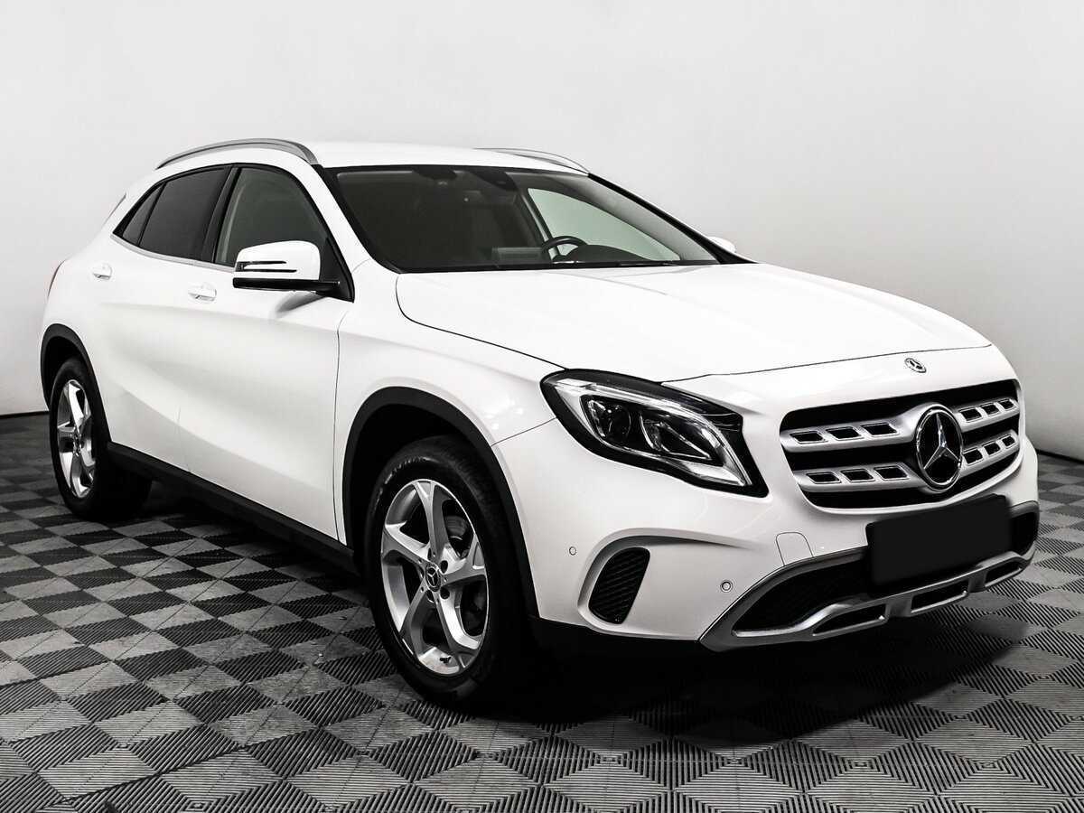 Mercedes-Benz GLA 200, 2018 - фото №3